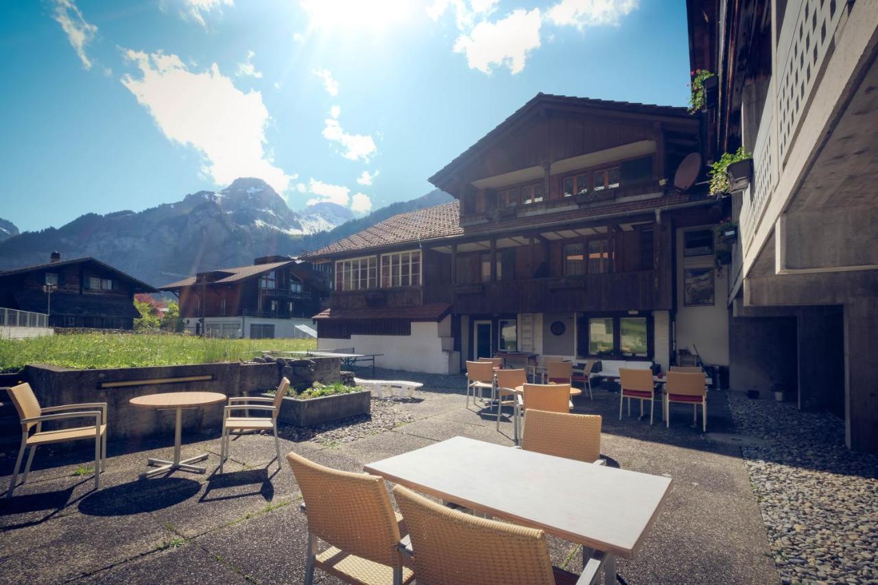 Hotel Alpina Kandersteg Eksteriør billede