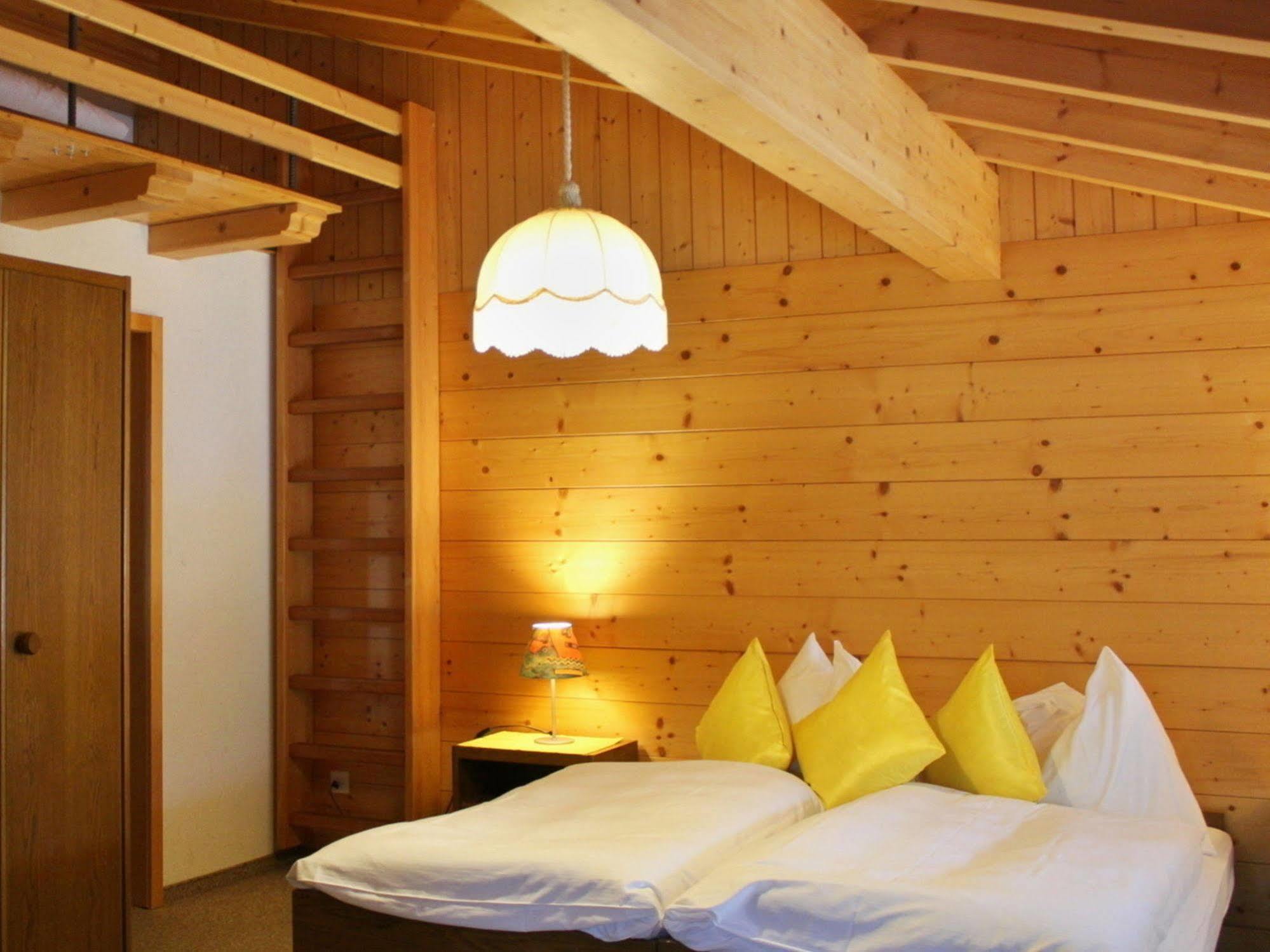 Hotel Alpina Kandersteg Eksteriør billede