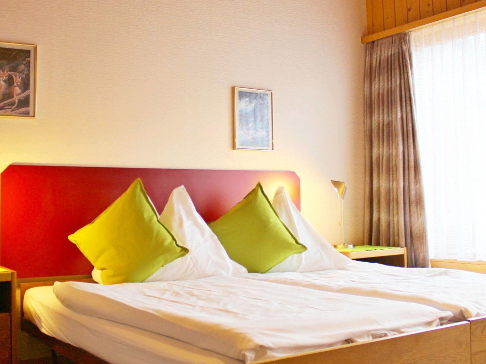 Hotel Alpina Kandersteg Eksteriør billede